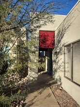 5556 N Carnelian Dr in Tucson, AZ - Building Photo - Building Photo