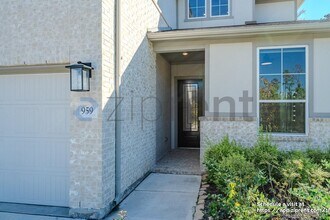 959 Cortez Creek Dr in Conroe, TX - Building Photo - Building Photo
