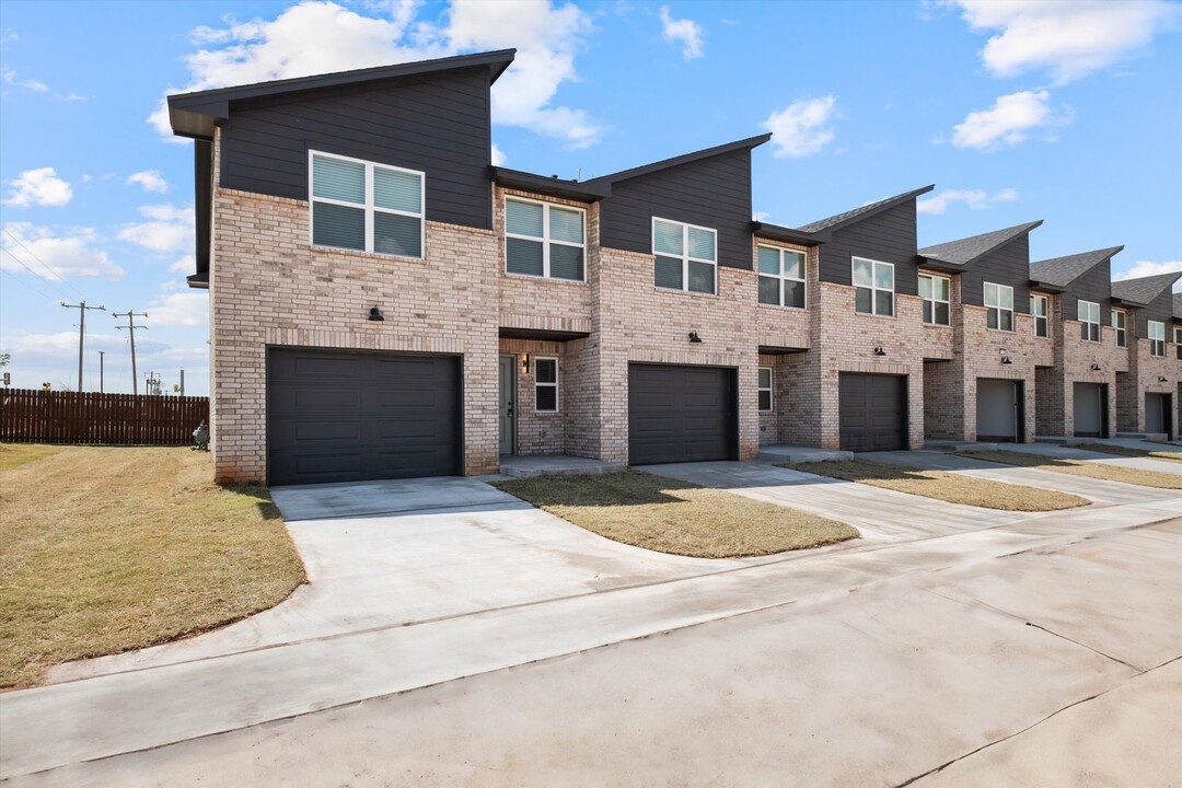 9701 SW 29th St-Unit -9701 SW 29th St in Oklahoma City, OK - Building Photo