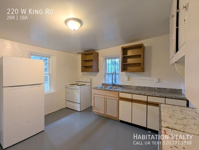 220 W King Rd in Tucson, AZ - Building Photo - Building Photo