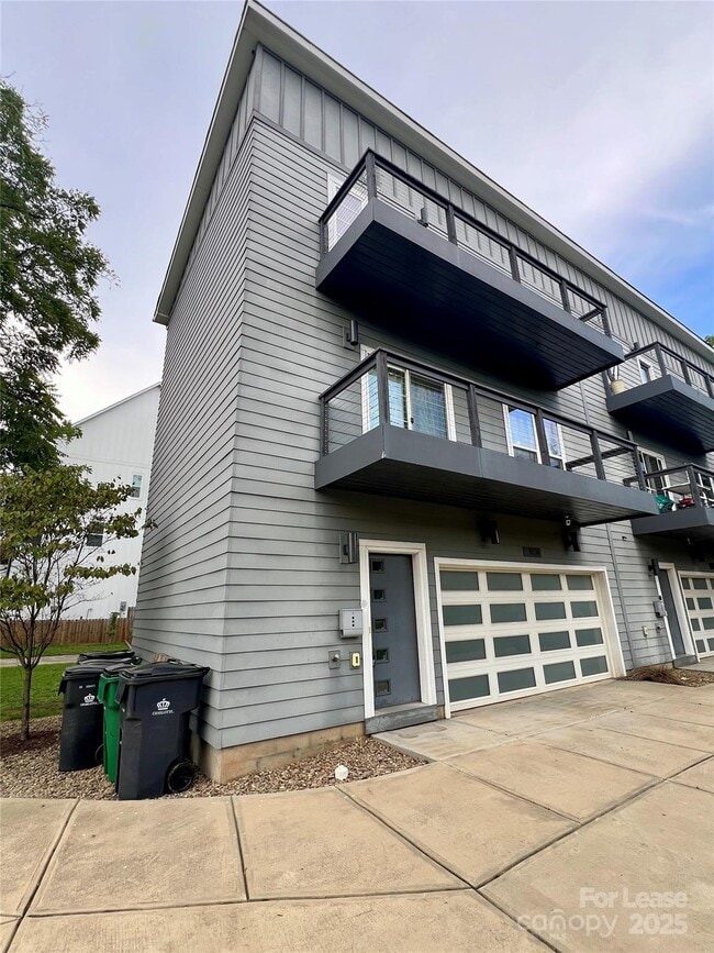 property at 1106 N Alexander St