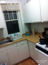 317 Summit Ave, Unit 4 in Boston, MA - Foto de edificio - Building Photo