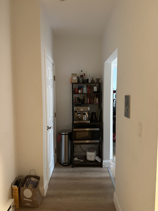 89 Saint Botolph St, Unit 211 in Boston, MA - Building Photo - Building Photo