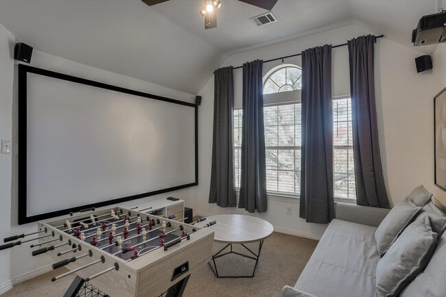 516 Maywood Ln in Desoto, TX - Building Photo - Building Photo