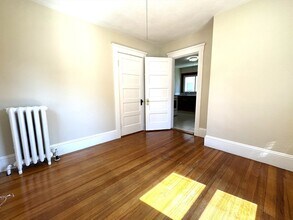 18 Hunnewell Ave, Unit #1 in Boston, MA - Building Photo - Building Photo