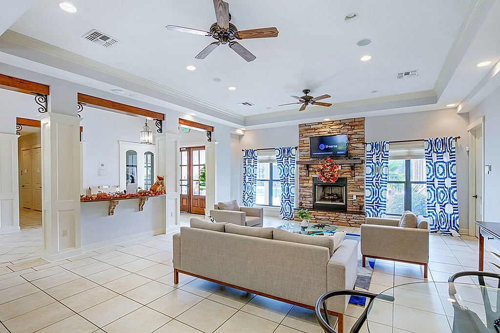 Village at Midtown in Mobile, AL - Building Photo