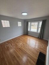 4952-4956-4956 Oleatha Ave in St. Louis, MO - Building Photo - Building Photo