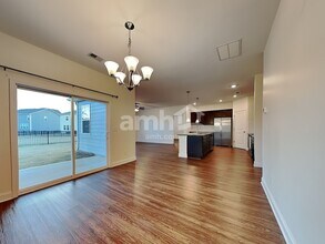 231 Lake End Dr in Loganville, GA - Foto de edificio - Building Photo