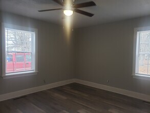 303 N Wright St in Raeford, NC - Building Photo - Building Photo