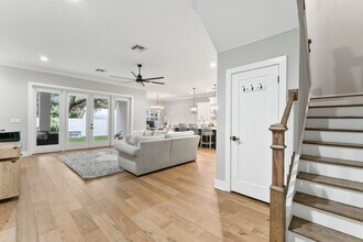 3314 W Villa Rosa St in Tampa, FL - Building Photo - Building Photo