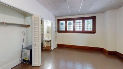 1052 Baldwin Ave in Ann Arbor, MI - Building Photo - Building Photo