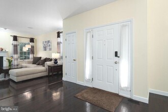 22 Stonewall Cir in Princeton, NJ - Building Photo - Building Photo