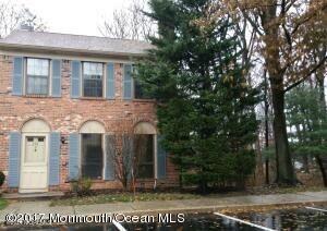property at 174 Edinburgh Ct