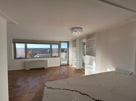 2800 Wisconsin Ave NW, Unit 906 in Washington, DC - Building Photo