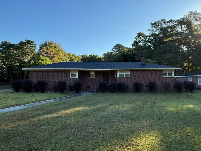 924 Ontario Dr in West Columbia, SC - Building Photo - Building Photo
