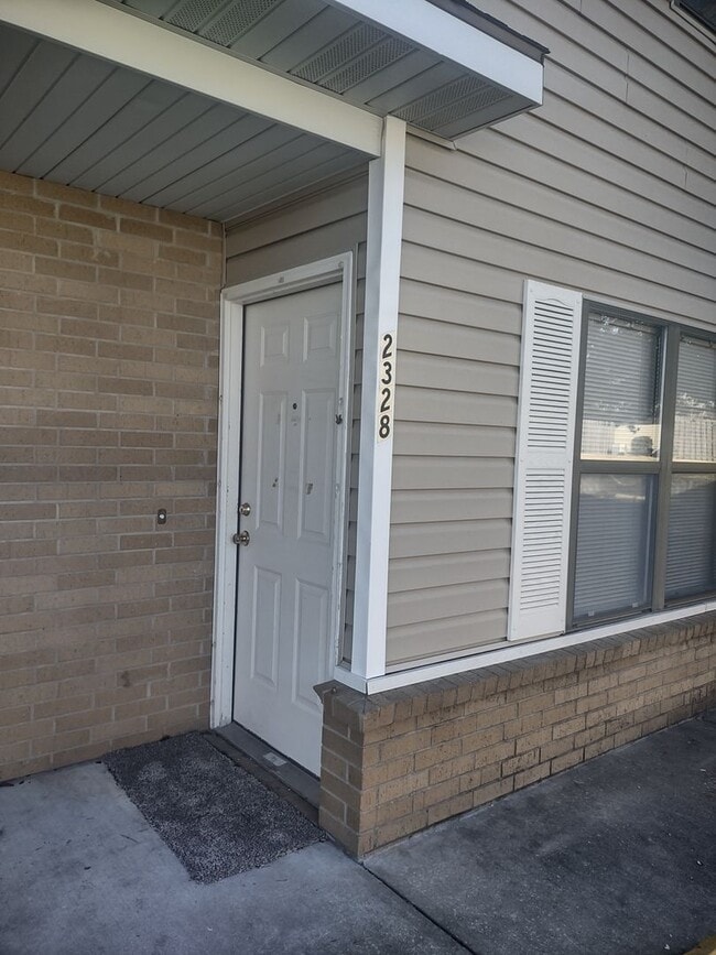 property at 2328 S Highview Ave