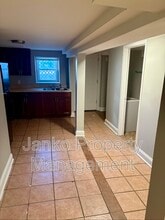 7249 S Ridgeland Ave in Chicago, IL - Building Photo - Building Photo