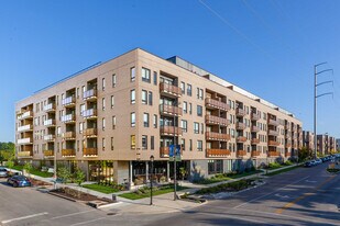 2501 Troost Ave in Kansas City, MO - Building Photo