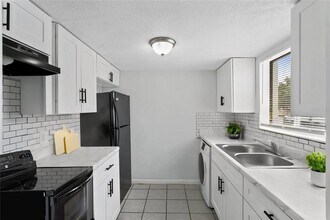 2000 15th Ct NW in Winter Haven, FL - Building Photo - Building Photo
