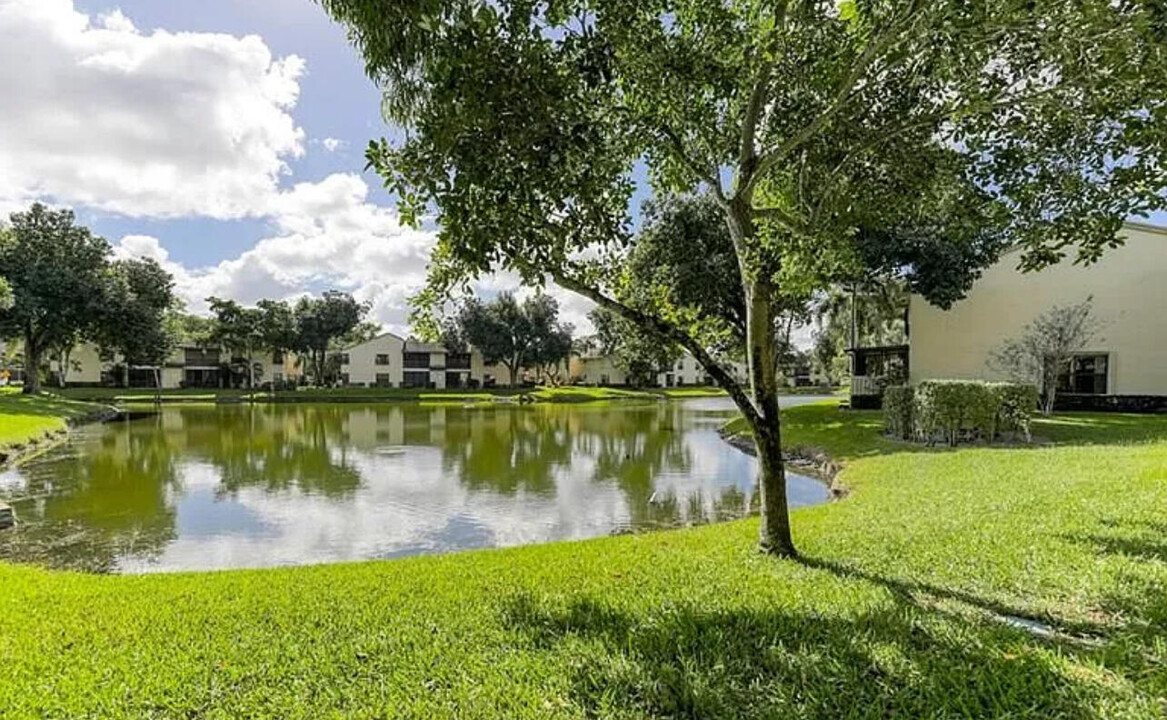 4797 NW 22nd St in Coconut Creek, FL - Building Photo