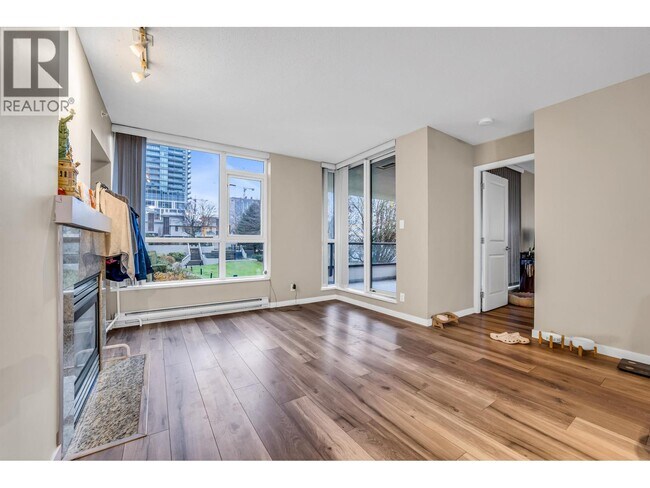 2138 Madison Ave in Burnaby, BC - Building Photo - Building Photo