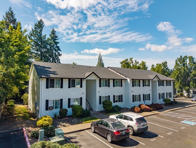 Bluebird Keizer in Salem, OR - Building Photo - Building Photo