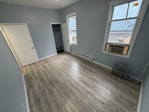 286 Sussex Ave in Newark, NJ - Foto de edificio - Building Photo