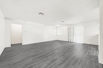 1231 Country Ln in Conroe, TX - Building Photo - Building Photo