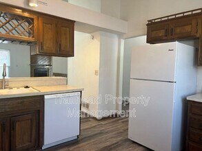 8307 Woodson Dr in Raytown, MO - Building Photo - Building Photo