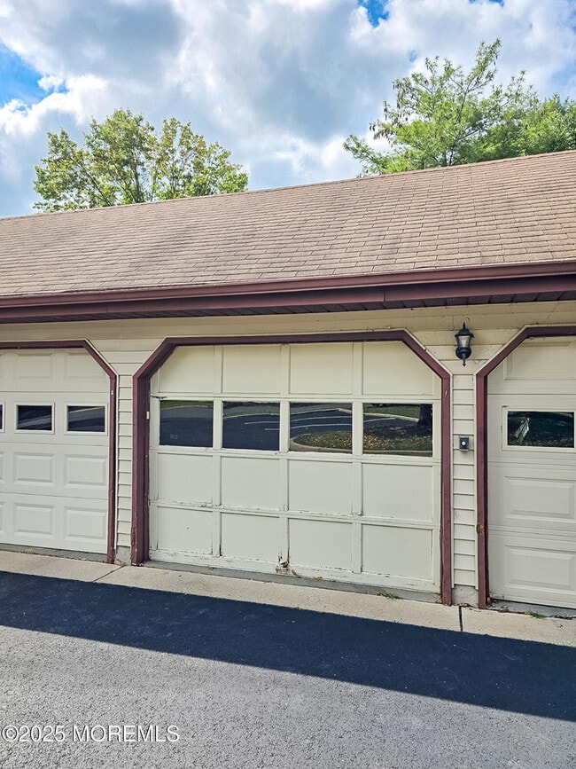 10F Benjamin Franklin Dr in Monroe Township, NJ - Building Photo - Building Photo