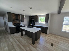 22261 McCleskey Rd in New Caney, TX - Building Photo - Building Photo