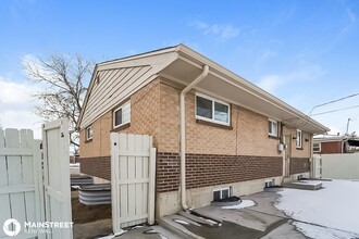 1223 Lipan Dr in Denver, CO - Building Photo - Building Photo