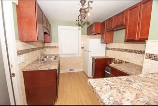 337 St Lawrence Ave, Unit Lower in Buffalo, NY - Building Photo - Building Photo