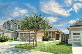 218 Danish Dr in Hutto, TX - Building Photo - Building Photo