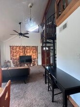 3935 Meridian Dr in Houston, TX - Building Photo - Building Photo