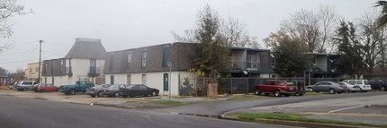 6215 Tierwester St in Houston, TX - Building Photo - Building Photo