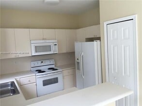 2621 SE 15th Pl in Homestead, FL - Building Photo - Building Photo