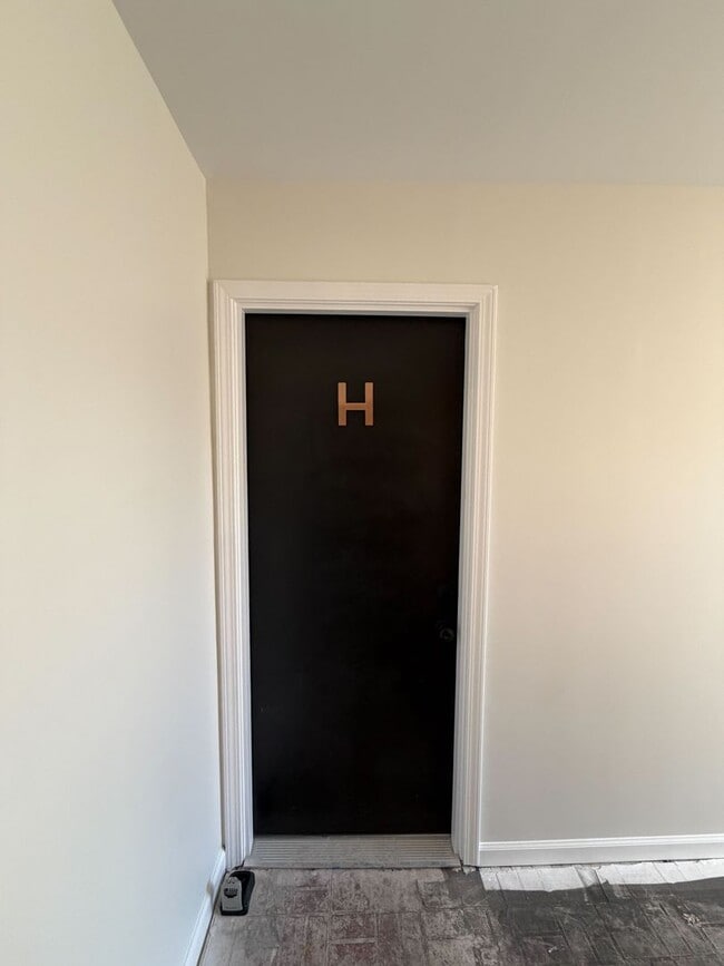 property at 2080 E 5th Ave