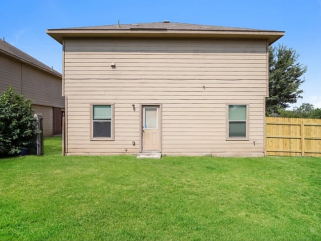 8902 Gerald Ohara in San Antonio, TX - Building Photo - Building Photo