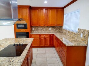 802 Raymond St in Miami Beach, FL - Foto de edificio - Building Photo