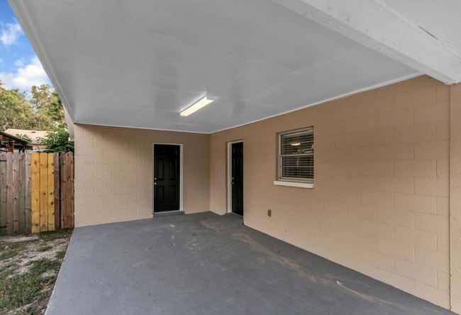 property at 2006 E Humphrey St