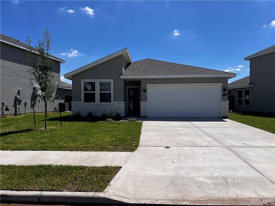 15 Sol Dorado St in Mission, TX - Building Photo