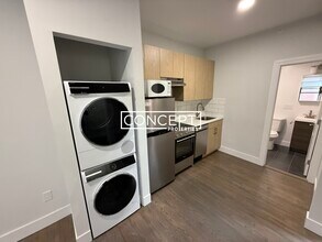 270 Newbury St in Boston, MA - Foto de edificio - Building Photo