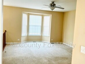 765 Thornbury Ct in Bartlett, IL - Building Photo - Building Photo