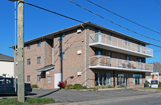 210 Pelham Rd Apartments