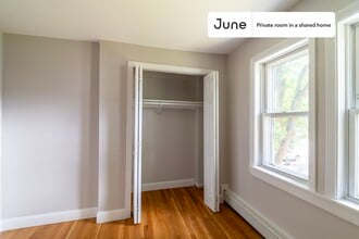 Private bedroom in 5 bed/1.5 bath Home in Boston, MA - Building Photo - Building Photo
