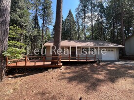 4844 Golden St in Pollock Pines, CA - Building Photo