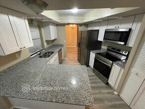 7535 N Leewynn Dr in Sarasota, FL - Building Photo - Building Photo