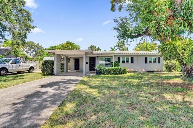property at 3201 SW 16th Ct