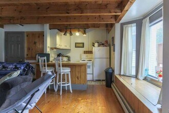126 6th St, Unit 1A in Dover, NH - Building Photo - Building Photo